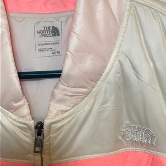 The North Face woman’s vest sz medium - Picture 2 of 7